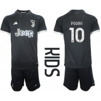Billiga Juventus Paul Pogba #10 Barnkläder Tredje fotbollskläder till baby 2023-24 Kortärmad (+ Korta byxor)